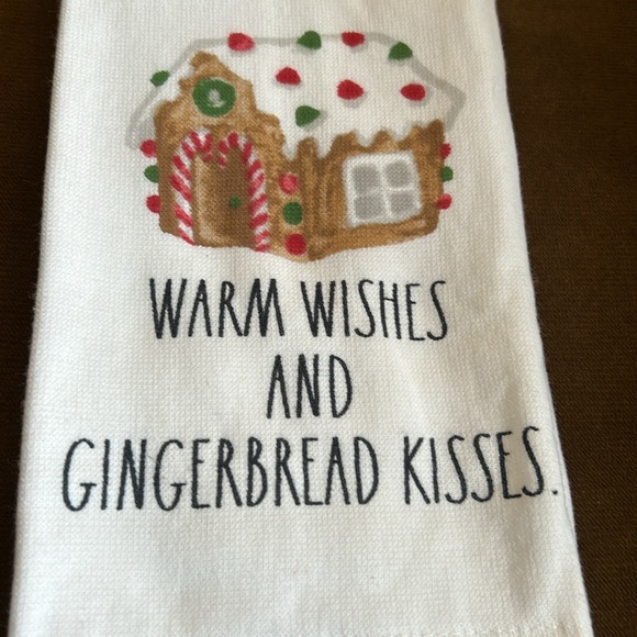 Rae Dunn Christmas Warm Wishes & Gingerbread Kisses 2 Towels Cotton - Picture 2 of 2